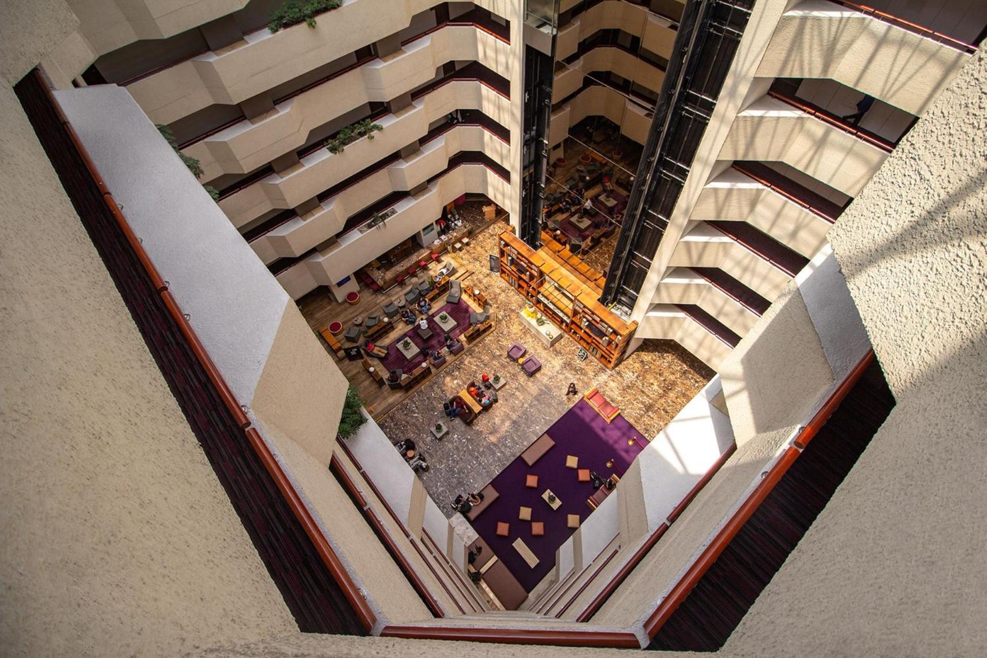 Camino Real Aeropuerto Hotell Mexico by Eksteriør bilde Interior of the hotel